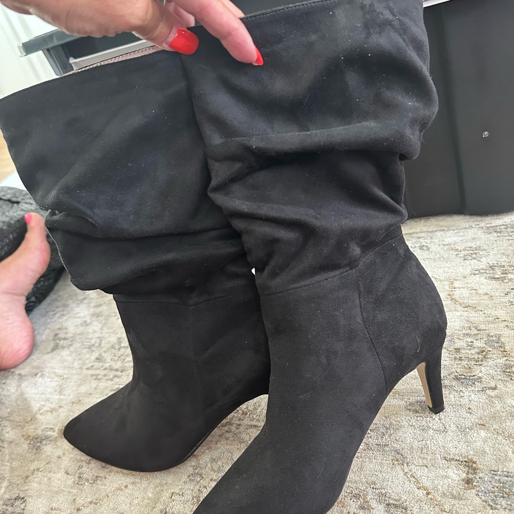 Elegant Black Suede Women's Boots